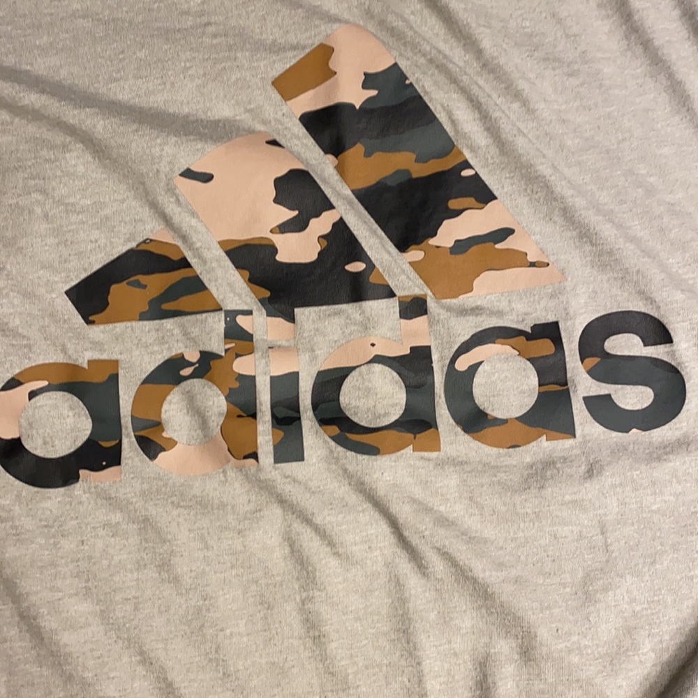 Men’s Adidas shirt - Picture 3 of 3